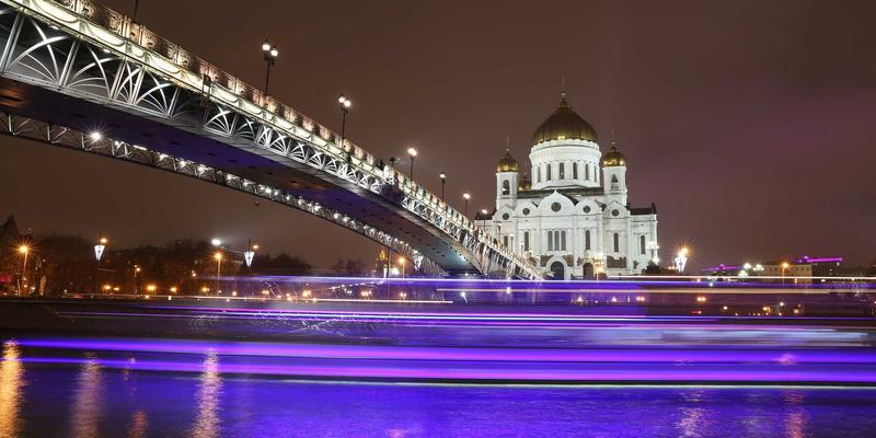 未来艺术与文化对话：生物材料如何重塑生态修复与土地艺术展览