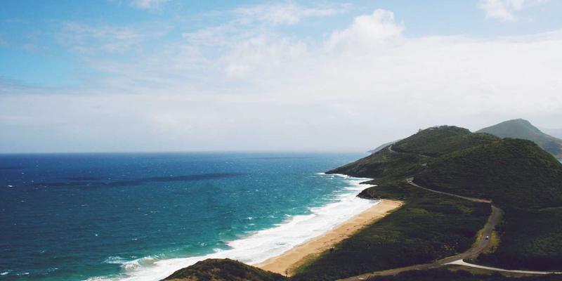 沉浸式艺术体验：艺术家如何通过多感官装置重塑创作与文化交流