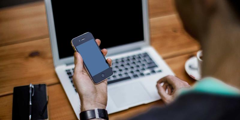 艺术与人工智能的碰撞：从Art Phoenix展览看AI生成艺术对创作伦理与价值的冲击